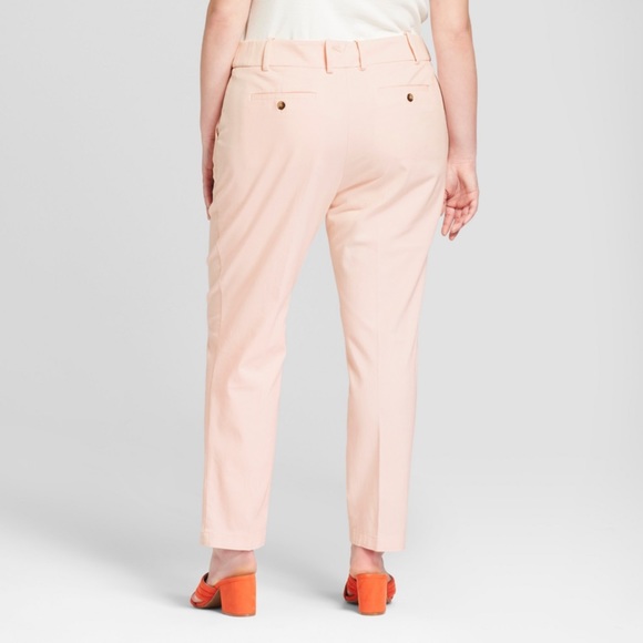 Plus size Pale blush high rise ankle chino pant - Picture 2 of 8